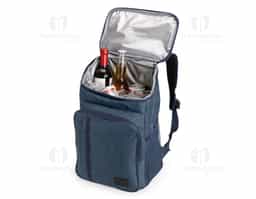 Mochila térmica em poliéster catiônico 300D impermeável com fechamento em zíper e capacidade máxima de 17 litros. Possui compartimento térmico em PEVA antivazamento, dois compartimentos frontais em tamanho diferentes, um par de bolsos em malha de elástico, além de alças de ombros com revestimento em espuma respirável, alça de mão em nylon e plaquinha fixa em PVC.