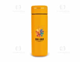 Garrafa térmica com capacidade máxima de 300ml. Possui estrutura de parede dupla com interior em inox 304, exterior em inox 201 e pintura eletrostática, além de base emborrachada antiderrapante. Apresenta tampa rosqueável com anel de vedação em silicone. Acompanha cesto infusor em inox com alça.