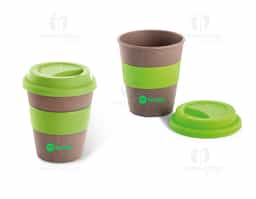 Copo de viagem fibra de bambu e PP com tampa e banda em silicone capacidade 390 ml