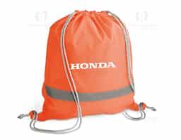 Sacola tipo mochila em poliéster 210D, resistente e leve, com elementos refletores que aumentam a visibilidade e segurança em ambientes externos. Possui alças práticas para transporte confortável. Ideal como brinde corporativo funcional e moderno, combina estilo, utilidade e ampla área para personalização.