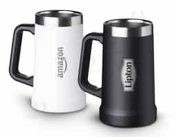 Caneca térmica de inox com pegador plástico, capacidade de 700ml. Material livre de BPA.