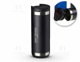 Copo térmico de inox , feito de parede dupla com capacidade para 550ml. Contém tampa plástica com bocal e trava de segurança.