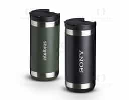 Copo térmico de inox, feito de parede dupla com capacidade para 350ml. Contém tampa plástica com bocal e trava de segurança.