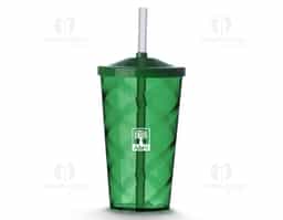 Copo de poliestireno com capacidade de 550ml, acompanhado de canudo. Sua coloração vibrante destaca-se com detalhes em espiral, conferindo um toque único. O canudo feito de plástico biodegradável, garante uma experiência sustentável. Ideal para bebidas refrescantes em dias ensolarados, seja em casa, no trabalho ou em eventos ao ar livre. Adicione um toque de estilo e consciência ambiental ao seu momento de consumo.