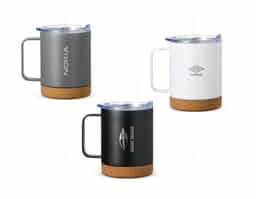 Caneca Térmica de 400ml feita em inox com fundo de cortiça, tampa com bocal e trava de segurança. O item ideal para quem aprecia qualidade e design.