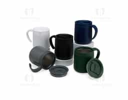 A companheira perfeita para manter bebidas na temperatura ideal por mais tempo. Feita em inox, com parede dupla e capacidade de até 350ml, esta caneca resistente e durável, tem tampa ajustável que evita derramamentos, trazendo ainda mais praticidade para o dia a dia.