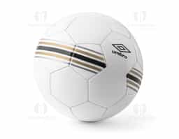 Bola de futebol em PVC, com linhas pretas, douradas e prateadas. Produto certificado conforme a portaria Inmetro nº 302 de 12/Jul/2021, garantindo qualidade e segurança. Tamanho 5, ideal para jogos e treinamentos.