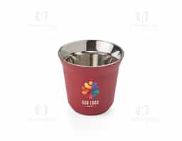 Brinde os momentos inesquecíveis ou aprecie aquela pausa para o café com um copo à altura! Este copo inox com capacidade de 80ml é a opção ideal para marcar os bons momentos da vida, desde uma celebração até um momento mais tranquilo ou intimista. A parede dupla mantém a temperatura da bebida agradável por mais tempo para que a única preocupação seja aproveitar plenamente cada instante.