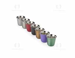Brinde os momentos inesquecíveis ou aprecie aquela pausa para o café com um copo à altura! Este copo inox com capacidade de 80ml é a opção ideal para marcar os bons momentos da vida, desde uma celebração até um momento mais tranquilo ou intimista. A parede dupla mantém a temperatura da bebida agradável por mais tempo para que a única preocupação seja aproveitar plenamente cada instante.