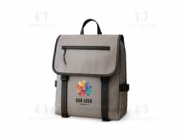 Mochila confeccionada em couro sintético com capacidade máxima de 18 litros. Possui abertura com zíper, tiras frontais em velcro e engate rápido. Apresenta divisória interna para notebook de até 15,3 polegadas, além de dois bolsos laterais e dois frontais, sendo um com fechamento em zíper próximo à abertura. Conta ainda com alças ajustáveis, costas acolchoadas em espuma respirável e engate traseiro para malas.
