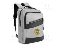 Mochila confeccionada em tecido sintético impermeável com detalhes em couro sintético e capacidade de até 16 litros. Possui compartimento principal com bolsos em diferentes tamanhos e uma divisória para notebooks de até 15,3 polegadas. Conta com entrada externa para cabos USB-A e USB-C, dois compartimentos frontais com zíper e dois bolsos laterais abertos. Dispõe ainda de alça superior, duas alças de costas e painel traseiro acolchoados, além de engate em nylon para malas de viagem.