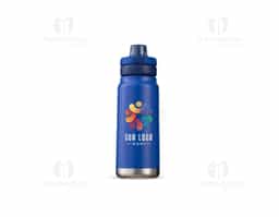 Garrafa térmica em inox com base emborrachada antiderrapante e capacidade máxima de 750ml. Possui estrutura de parede dupla e isolamento a vácuo, permitindo conservar a temperatura de líquidos por mais tempo. Dispõe ainda de tampa plástica com alça móvel e protetor para o bocal acionado por botão. Acompanha um canudo plástico para encaixe no interior da garrafa.